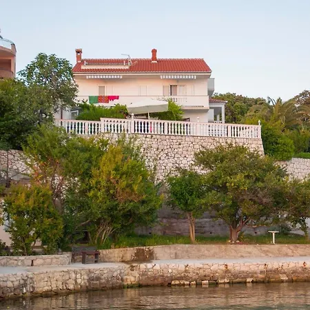 Apartments And Rooms By The Sea Supetarska Draga - Gonar, Rab - 16761-2