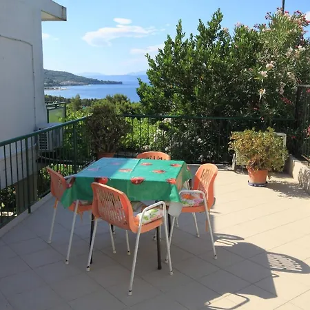 Apartments And Rooms With Parking Space Tucepi, Makarska - 6901-3