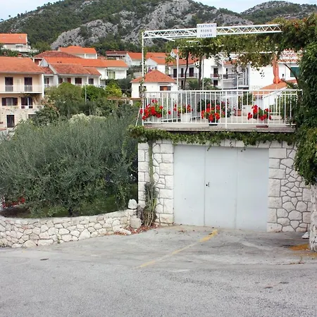 Apartments And Rooms By The Sea Hvar - 141-2