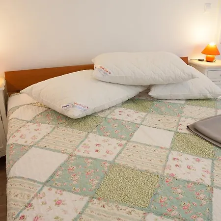 Rooms Split Pezelj-2