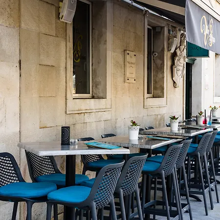 Heritage Hotel Vila Sikaa-3