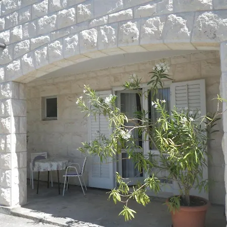 Apartments And Rooms With Parking Space Hvar - 13296-2