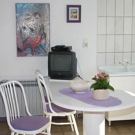 Apartments And Rooms With Wifi Bol, Brac - 2875-2