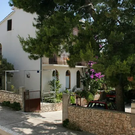 Apartments And Rooms By The Sea Rogoznica - 3097-2