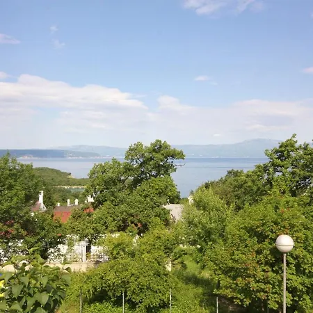 Apartments And Rooms With Wifi Njivice, Krk - 5362-3