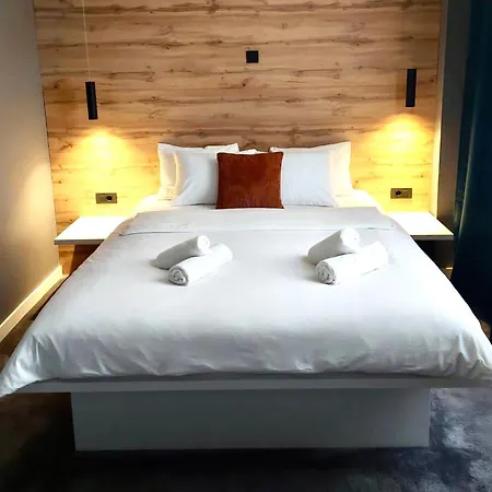 A8 B&B-3