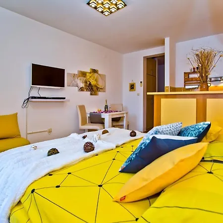 Art Deco Pape Hvar-3