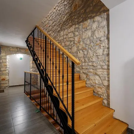 Apartments Dante-3
