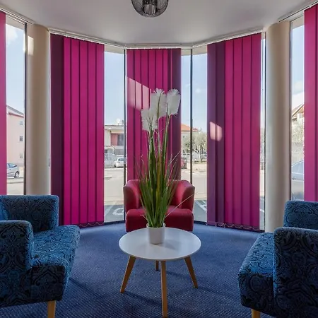 Hotel Sky-2