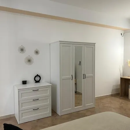 Privatna Soba 1-2