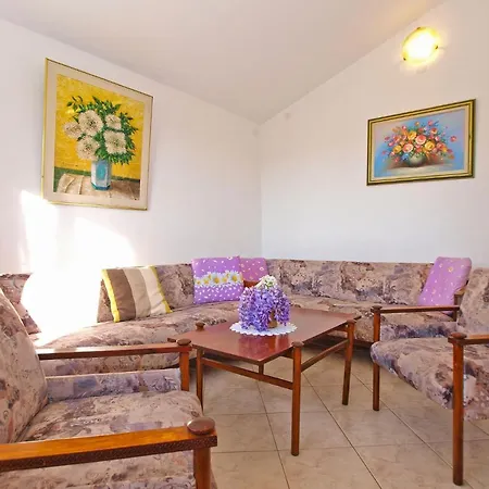 Apartments And Rooms With Parking Space Valbandon, Fazana - 20826-3