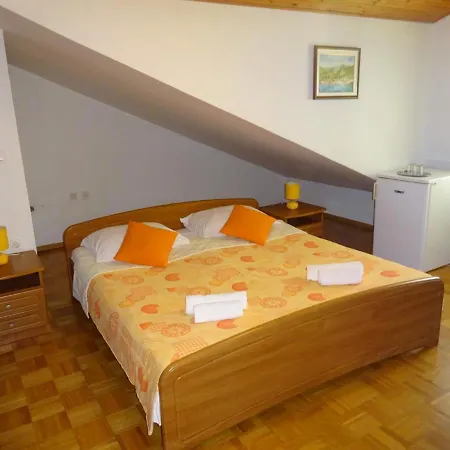 Apartment And Rooms Milena-3