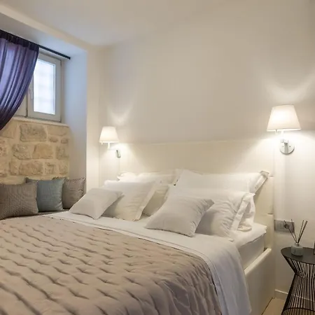 Diocletian Luxury Room-3