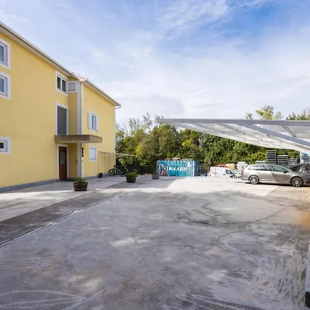 Luxury Apartments Frajona-3