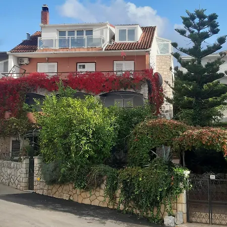 Villa Tania-2