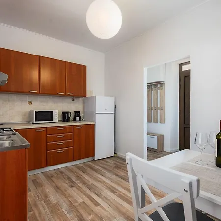 Mima House With Apartments-3
