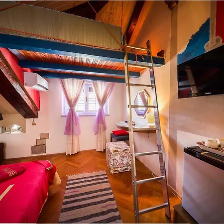 Guest House Roman Horizon-2