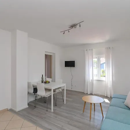 Apartments Basic Sveti Anton 88-2