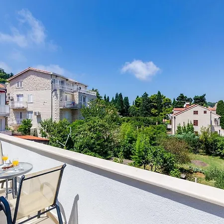 Apartments & Rooms V&M-3