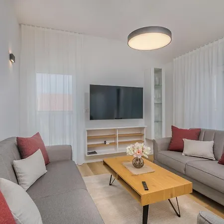 Apartment Marko By Kralj Travel-2