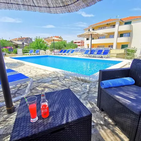 Apartments Cvita Holiday - Villa Natali-2