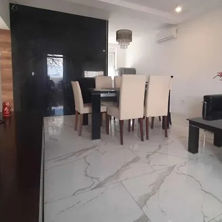 M House-2