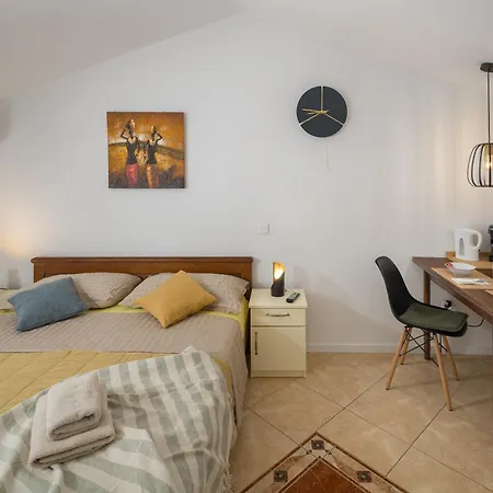 Guest House Ravnic-2