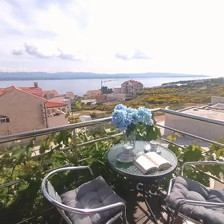 Villa Lara Apartments-3