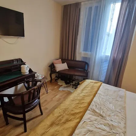 La-La Rooms-2