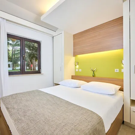 Apartments Galijot Plava Laguna-2
