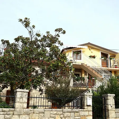 Mara House With Apartments-3
