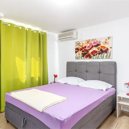 Apartments And Rooms By The Sea Pakostane, Biograd - 18426-3
