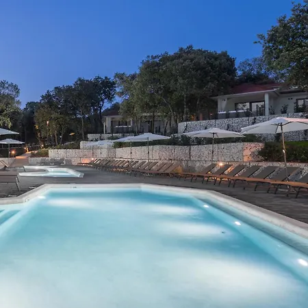 Luxury Glamping Beach Villas Porto Bus-2