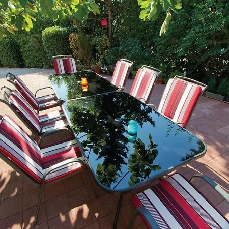 Rooms Croatia With Parking, Kitchen And Dining Area For Guests-2
