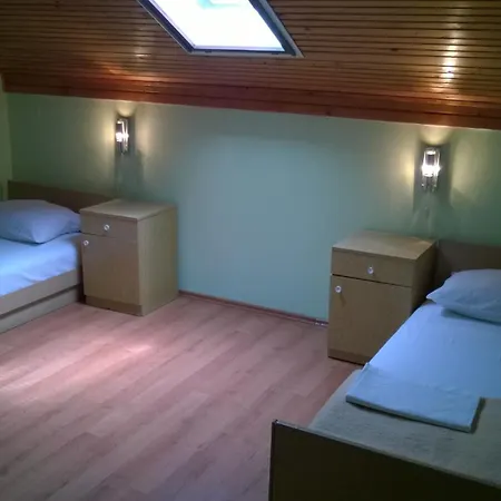 Rooms & Apartments Blue Beach-3