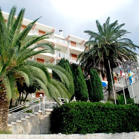 Hotel Aurora-2