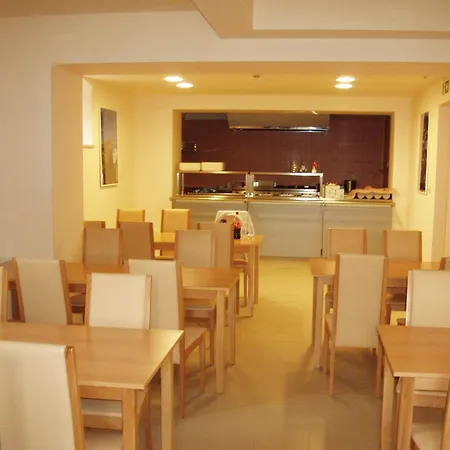 Hi Hostel Rijeka-3