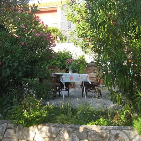Barko Apartment And Rooms-2