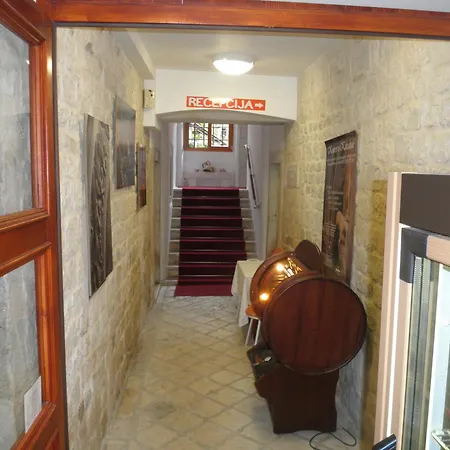 Hotel Monika-3