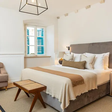 Boutique Hotel Stari Grad-2