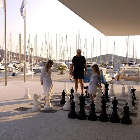 Hotel Stomorin-Marina Hramina-3