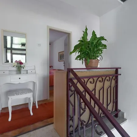 Anamarija Apartments Near The Beach And The Fantastic Adria Sea With Over 10 Small Islands Close By-2