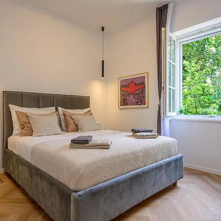 Jupiter Luxury Accommodation-3