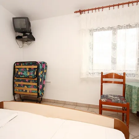 Apartments And Rooms By The Sea Pag - 3152-3