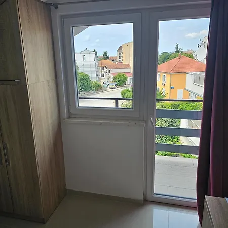 Elizabeta Deluxe Rooms-3