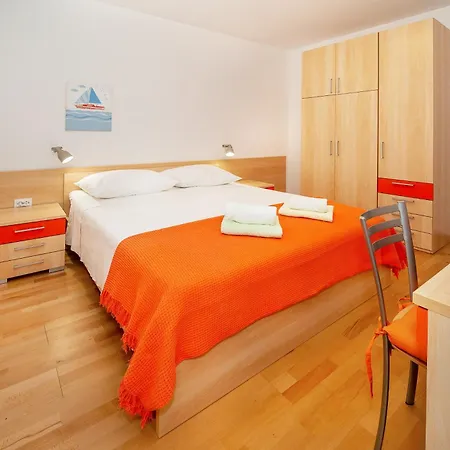 Apartment & Double Room Dean-3