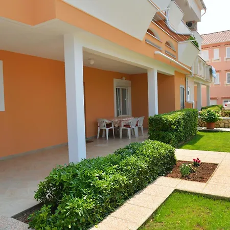 Apartments Cvito-3