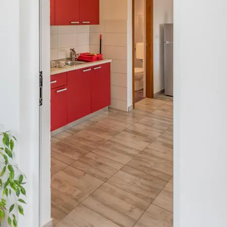 Studio Apartment-3