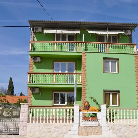 House Lovric-2