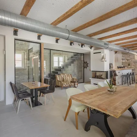 Casa Columba - Adults Only 4 Star Boutique Hotel With Outdoor Pool & Private Garden-3